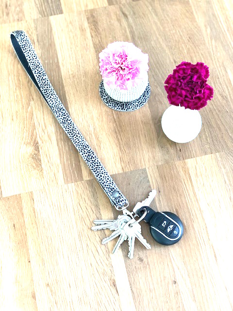 KEYCORD RUNNAWAY ( ALSO AVAILABLE IN OTHER COLORS OR PRINTS) - Image 2