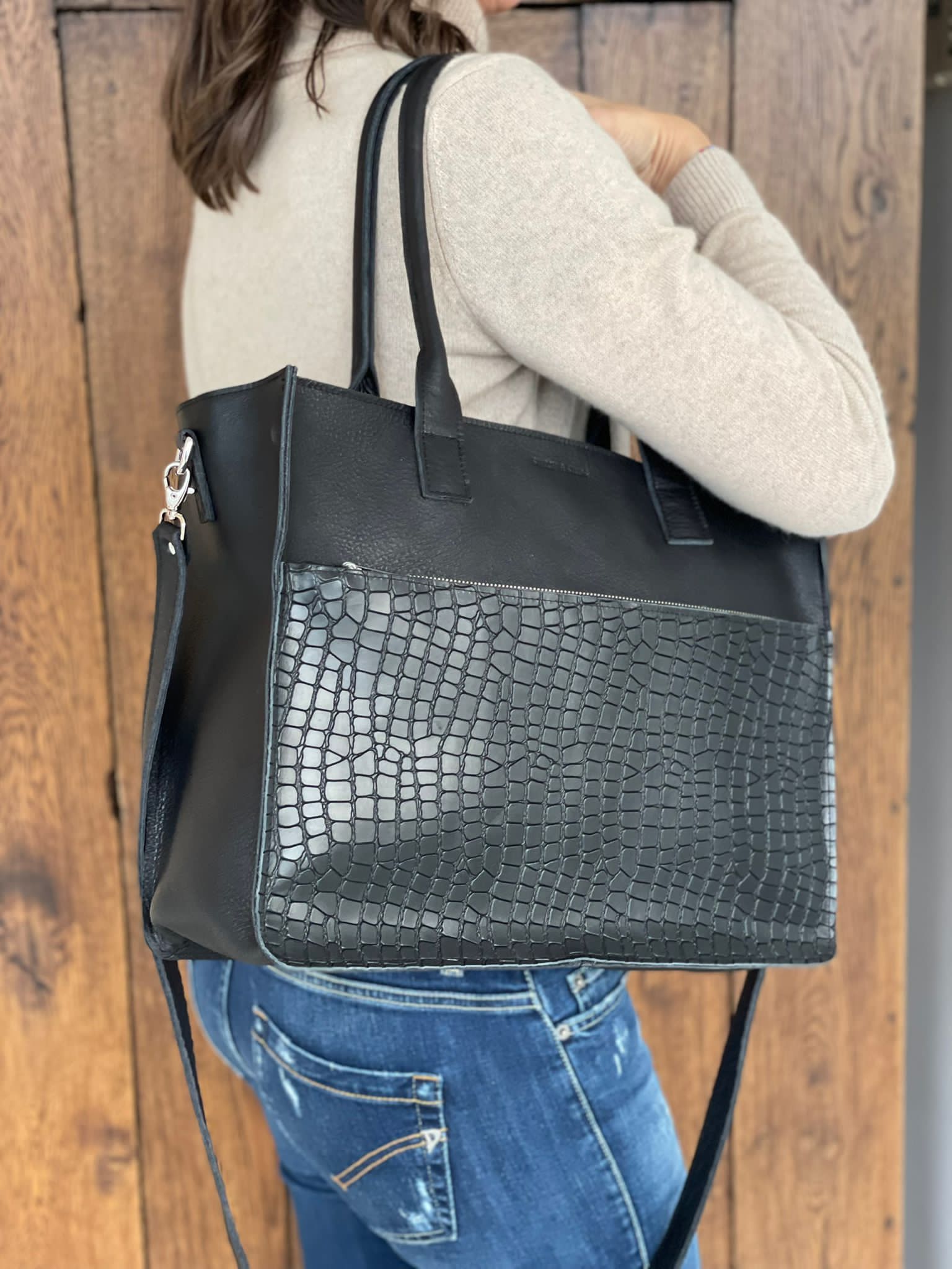 "Mommy/work/laptop bag" in black x Pebbles.( Also available in other colors or prints. - Image 10