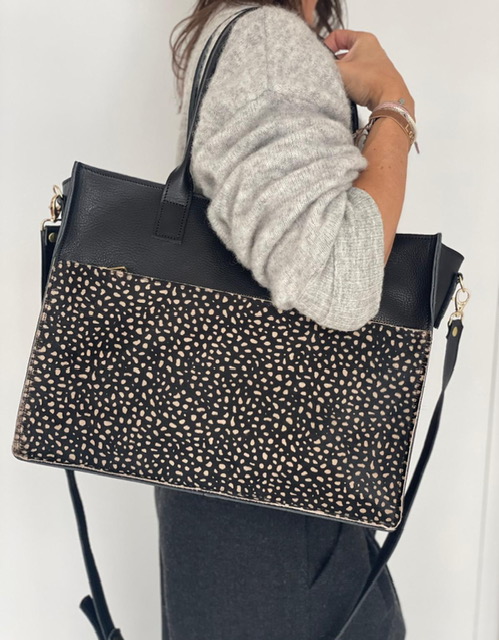 "Mommy/work/laptop bag" in black x Pebbles.( Also available in other colors or prints. - Image 4