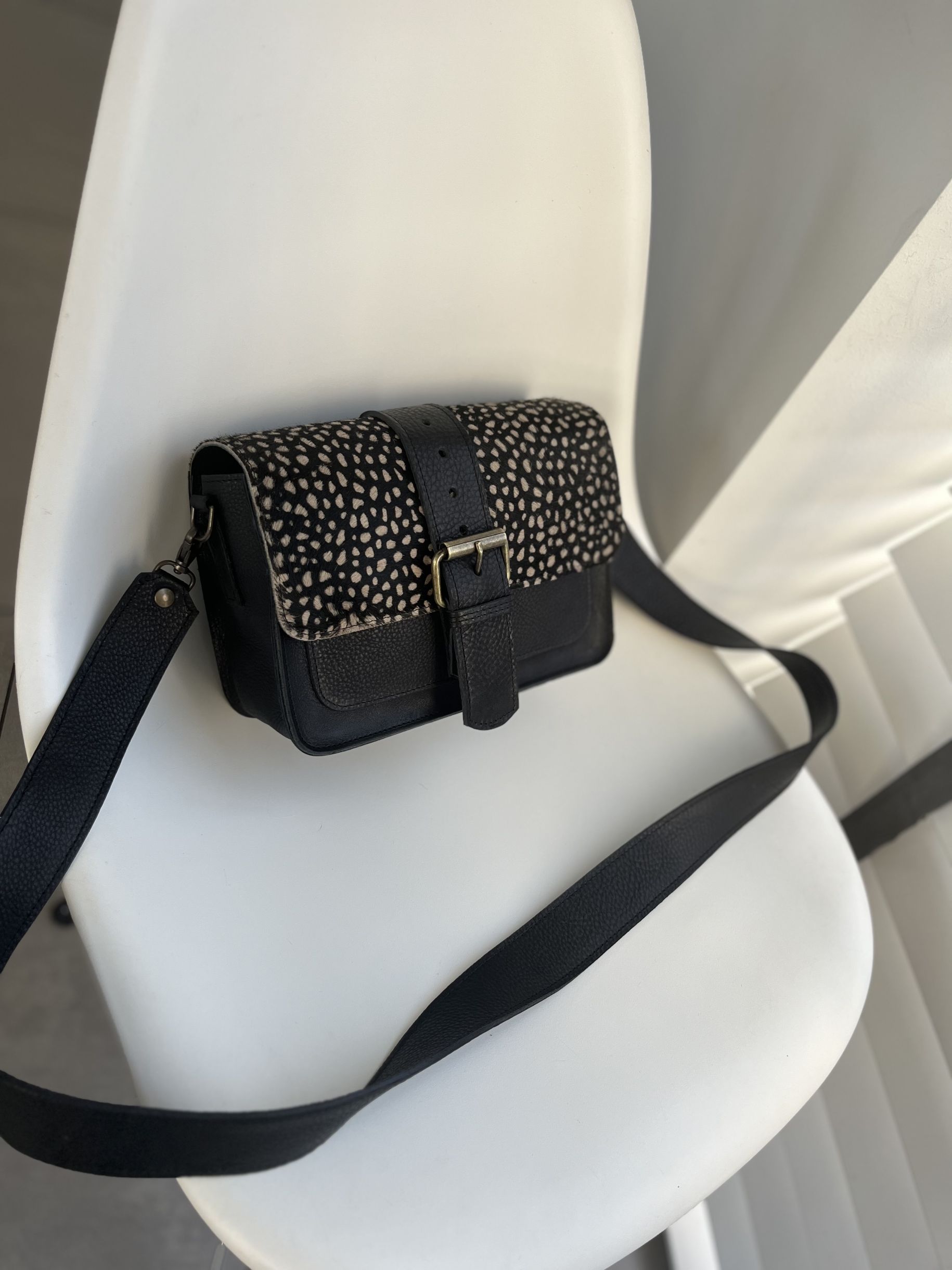 Charly Pebbles x Black ( ALSO AVAILABLE IN OTHER COLORS OR PRINTS)